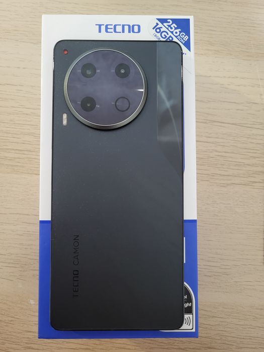 Подам смарфон идеальном состояние