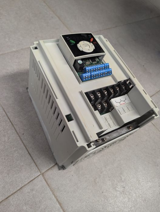 Convertizor frecvență LS (LG) iG5A 5.5kW 400V (SV055iG5A-4)