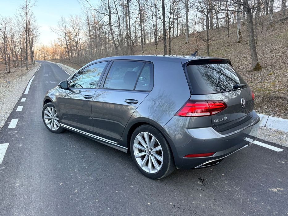 Vând golf 7.5 facelift 1.0