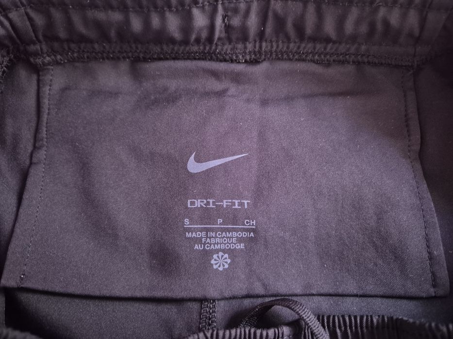 Спортен панталон Nike