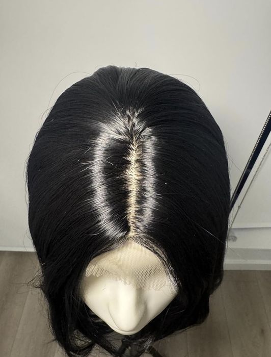 Perucă Sintetică Neagră SOFEIYAN, 55 cm – Nouă, în Cutie