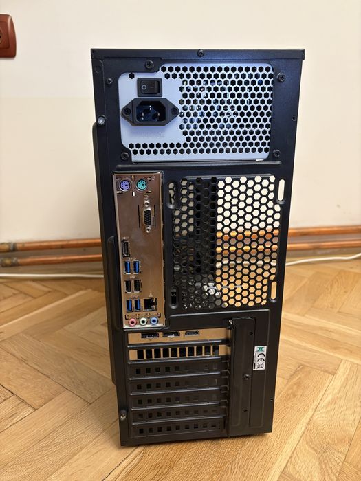 Геймърски компютьр Ryzen 5 / GTX 1650 4GB / 16GB RAM