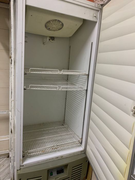 Продам морозильную камеру