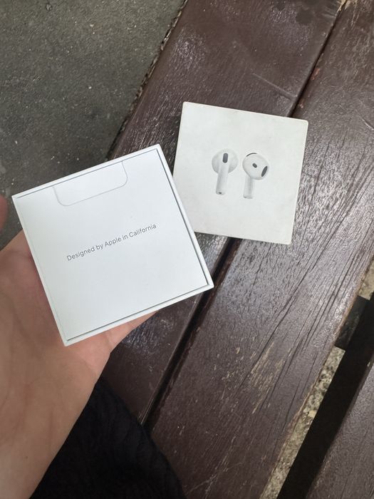 airpods4 aproape noi