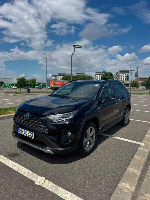 Toyota RAV4 2.5 Hybrid AWD-i (4x4) — Luxury