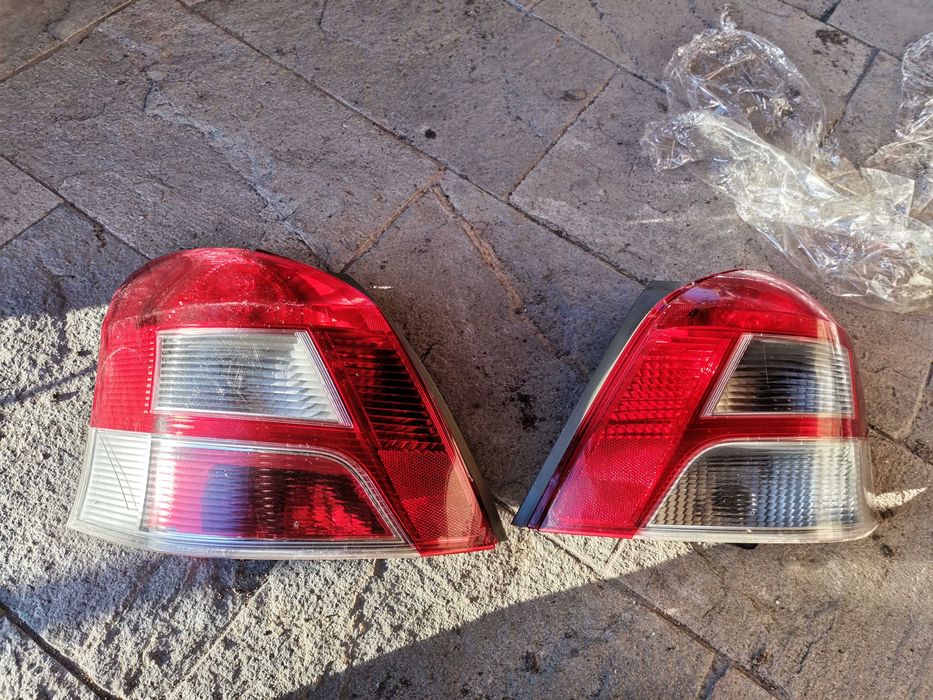 Ляв и Десен  L  R Стоп за Тойота Ярис / Toyota Yaris 2009