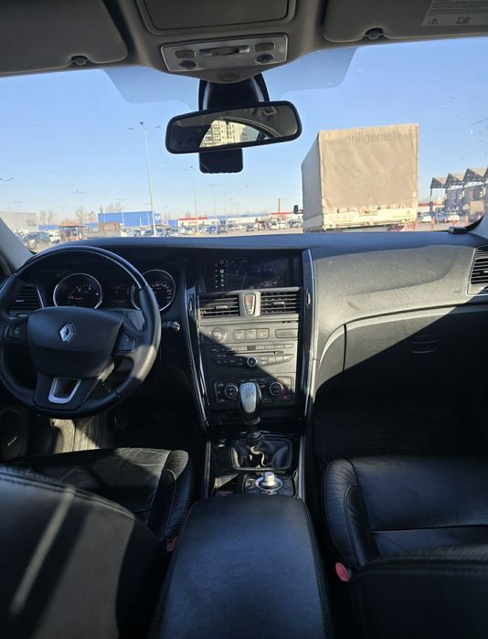 RENAULT Latitude 2012 — imagine 4