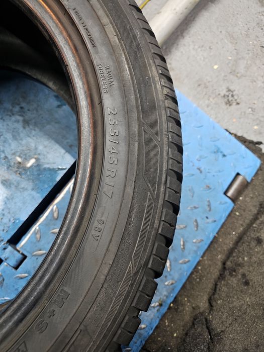 255 45 17 m+s dunlop