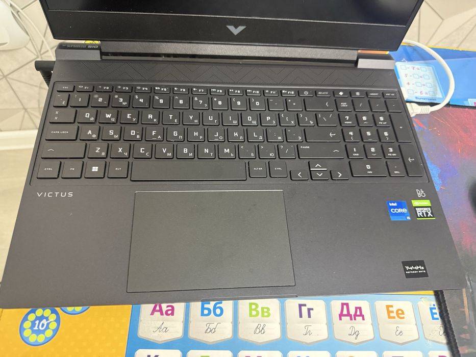 HP VICTUS 15 i5 RTX3050