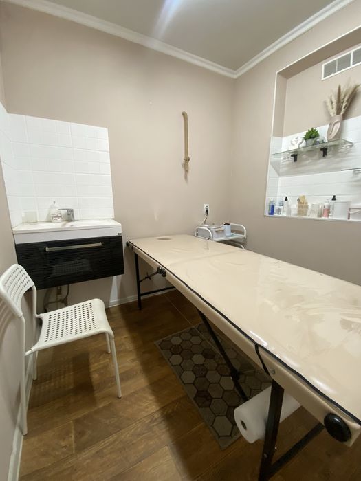 Действующий салон красоты