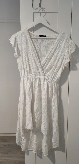 --- Rochie albă ---