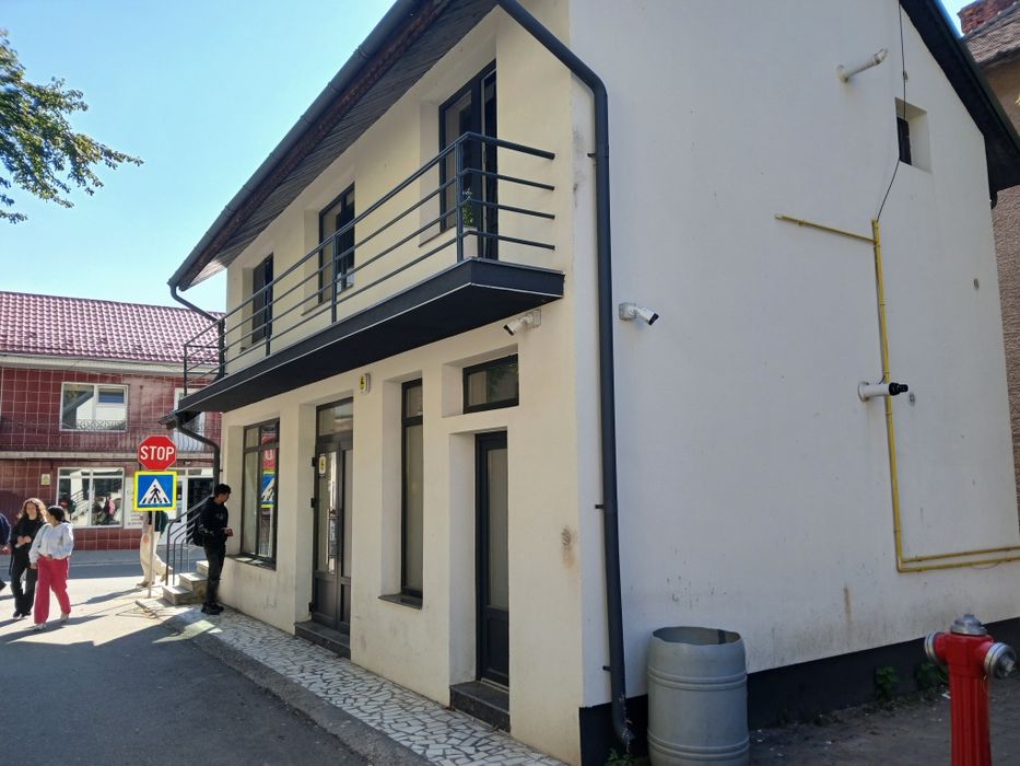 Spatiu comercial+apartament