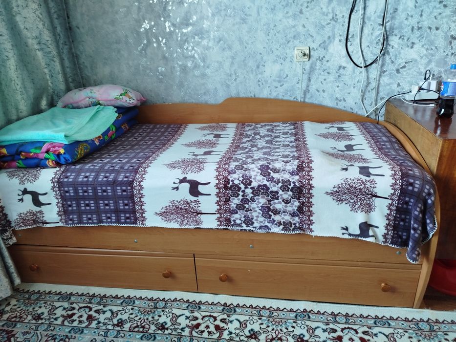 Продам детскую кроватку