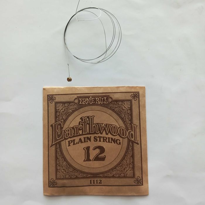 Струни акустичнa китарa Earthwood