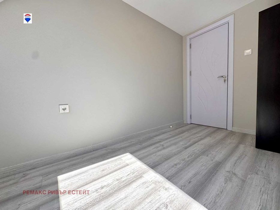 Продава се Двустаен апартамент в Русе, Широк център - 60 кв.м за 1332 €/кв.м - Снимка #13