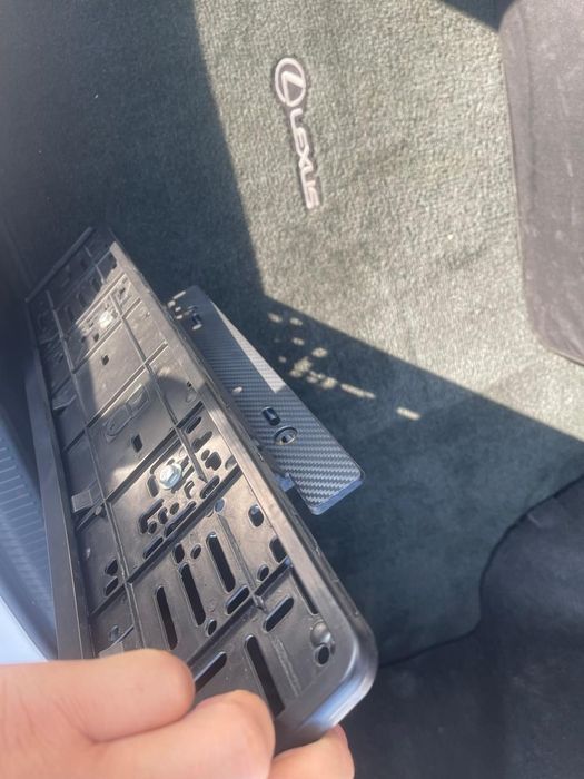 Кранштейн с подномерникам