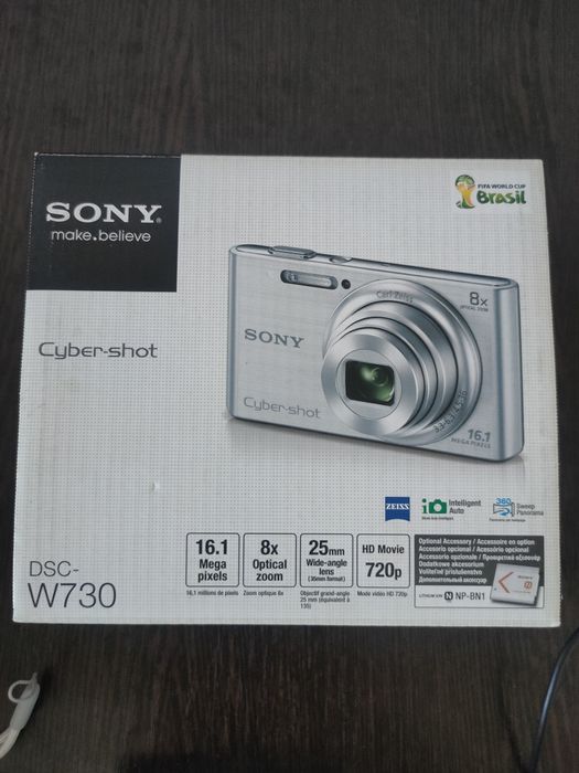 Цифровой фотоаппарат. SONY.