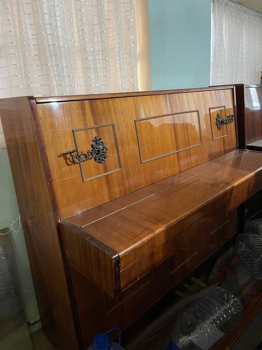 Пианино Belarus. piano