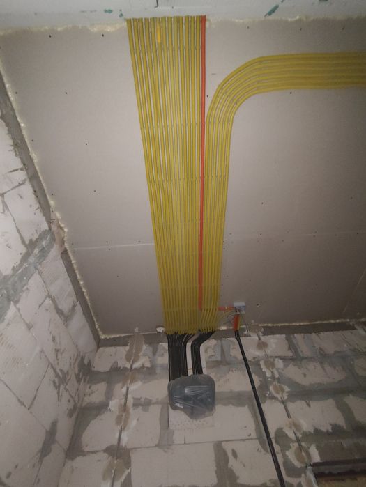 Услуги электрика.