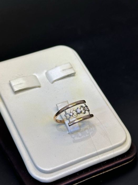 Золото Кольцо Масса: 1,25