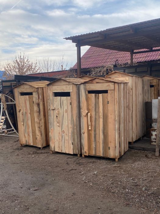 Деревянные туалеты
