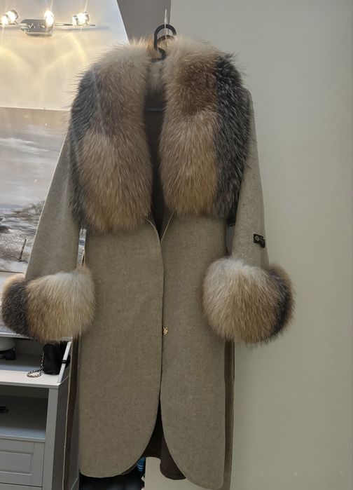 Palton nou de blana marimea S