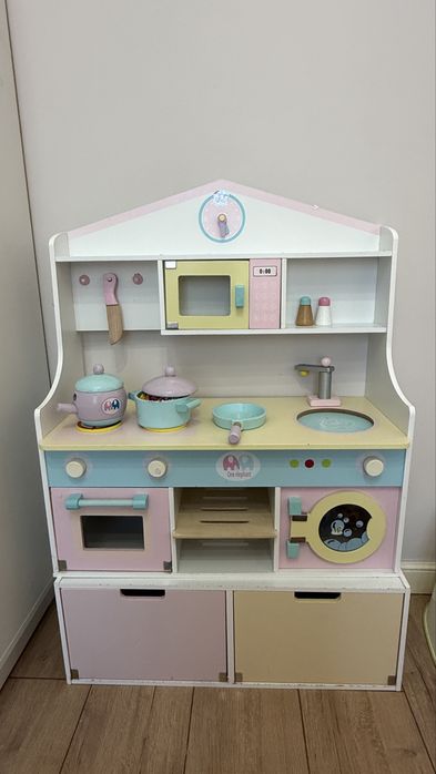 Детская кухня игрушечная