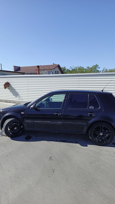 Vand golf 4 1.9 TDI fac si schimb cu 1.8T