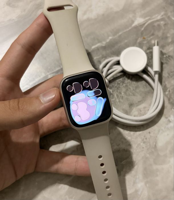 Apple Watch 8 41mm 100% Starlight