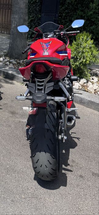 Honda cbr 650R 2024, 15K Km,  garantie  Honda.