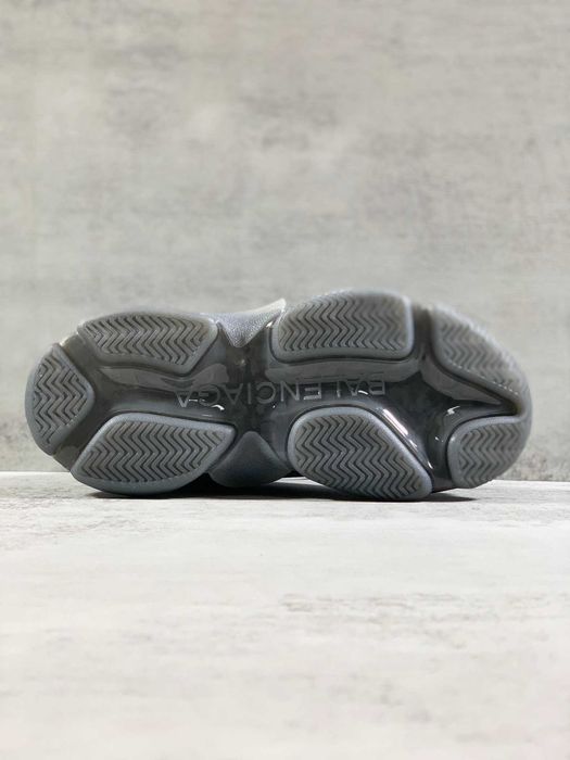 Adidasi Balenciaga Triple S Calitate Premium