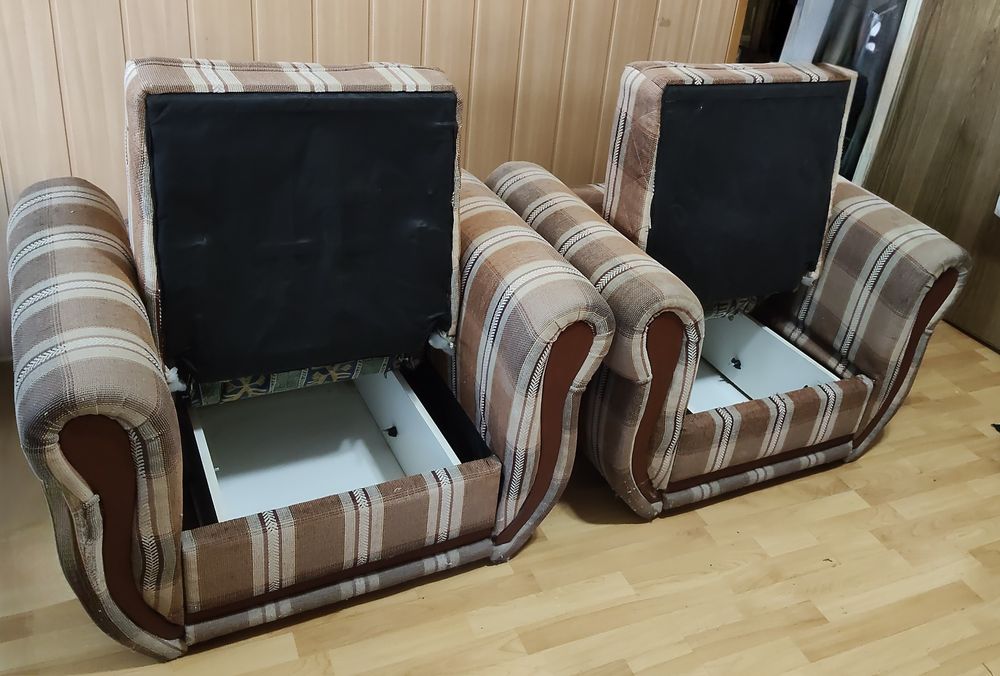 2 fotolii in stare buna