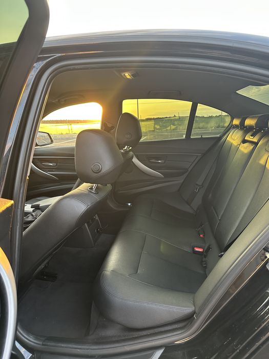 BMW F30 2.0 VAND/schimb