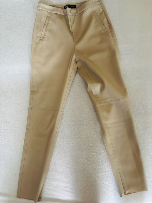 Pantaloni zara din piele ecologica marime M