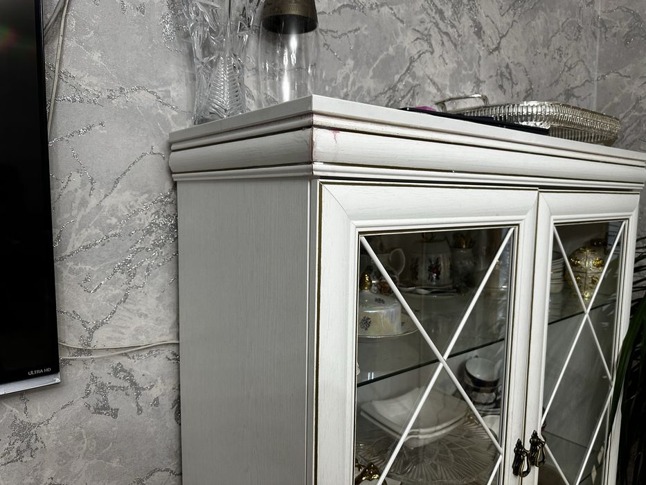 Сервант в гостиную. Тумба под ТВ