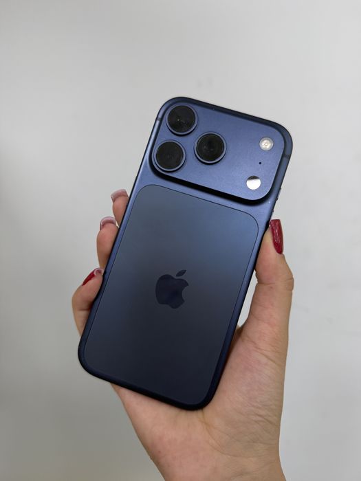 iPhone 17 Pro SIM 256GB 100% (г Алматы, Толе би 236, 107л8032)