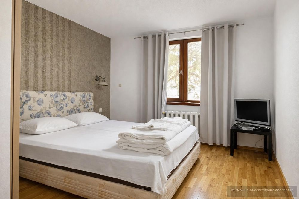Дава се под наем Двустаен апартамент в Варна, Център - 54 кв.м за 550 € - Снимка #4