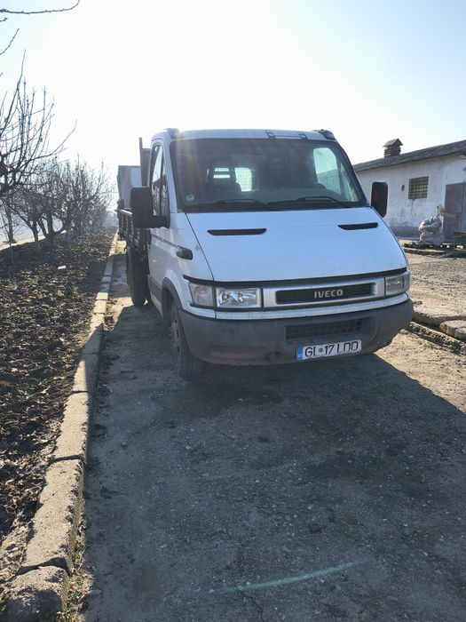 Vând Iveco basculabil