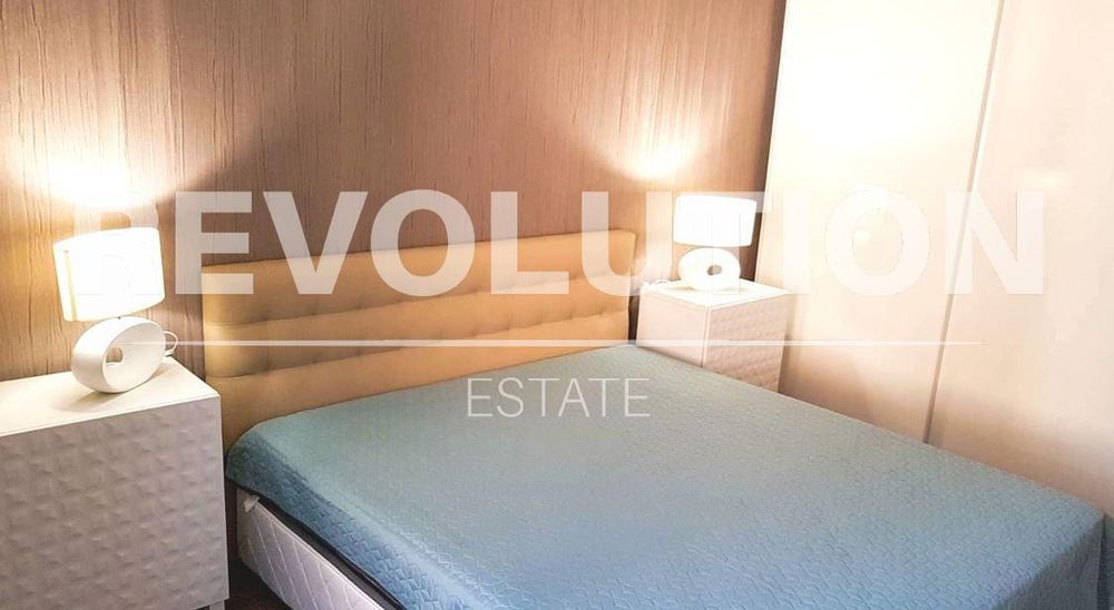 Тристаен апартамент в района на Център!