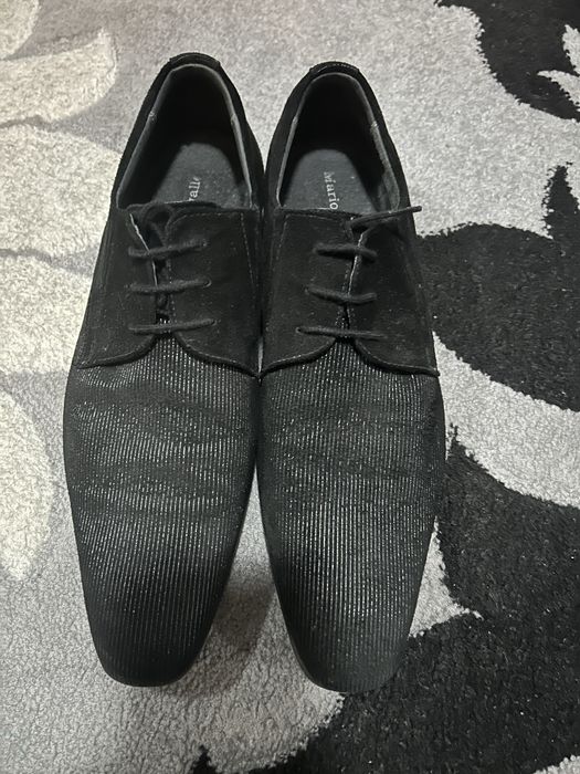 Vand pantofi barbatesti eleganti