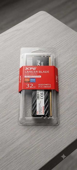 DDR5, 6000 MHZ/CL30 Adata Xpg