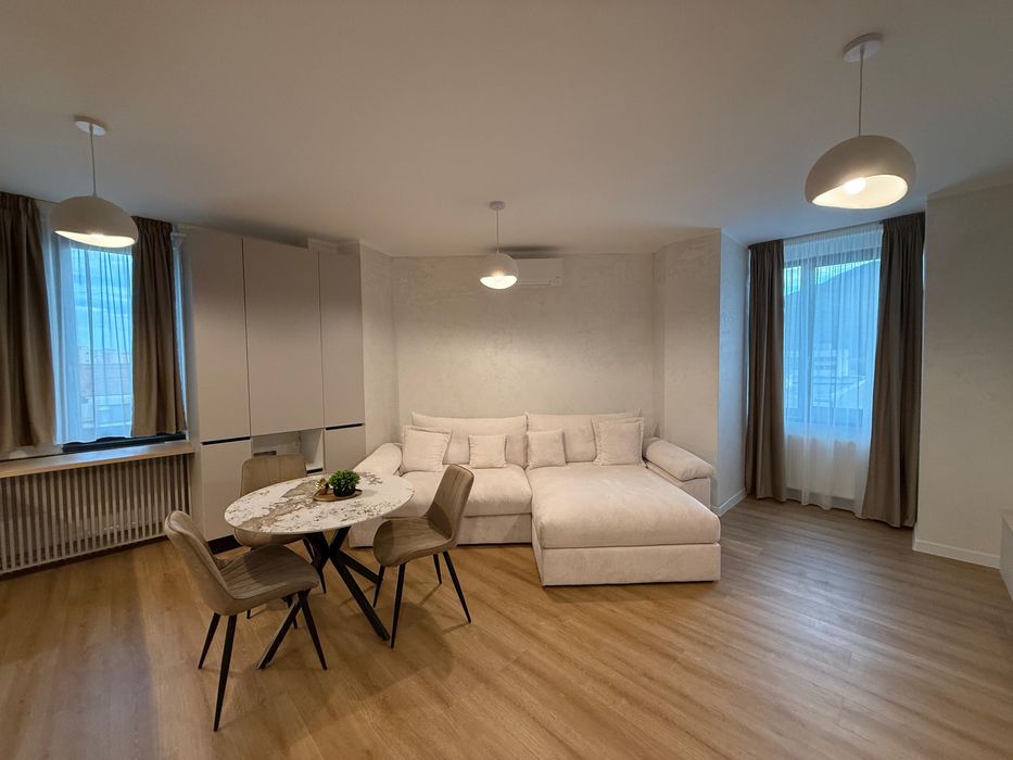 Apartament 2 camere bloc  nou Roua
