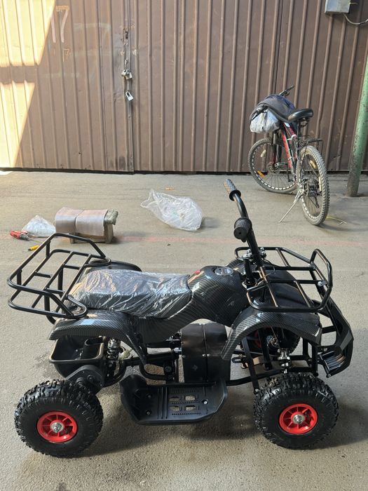 Детскии кводратцикл