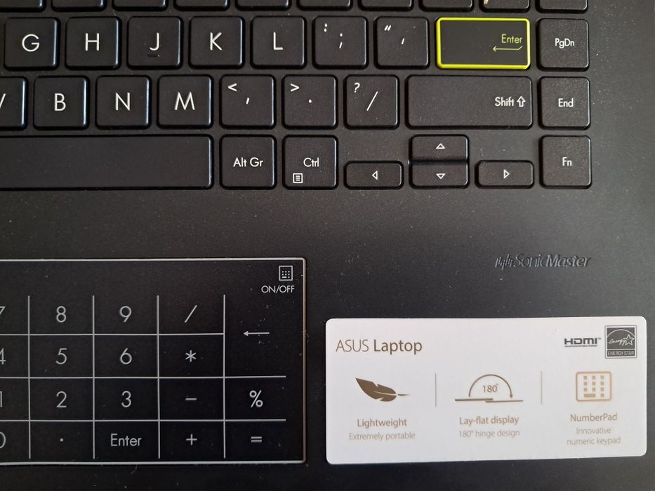 Laptop ASUS SonicMaster