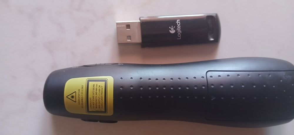 Presenter wireless profesional Logitech R700
