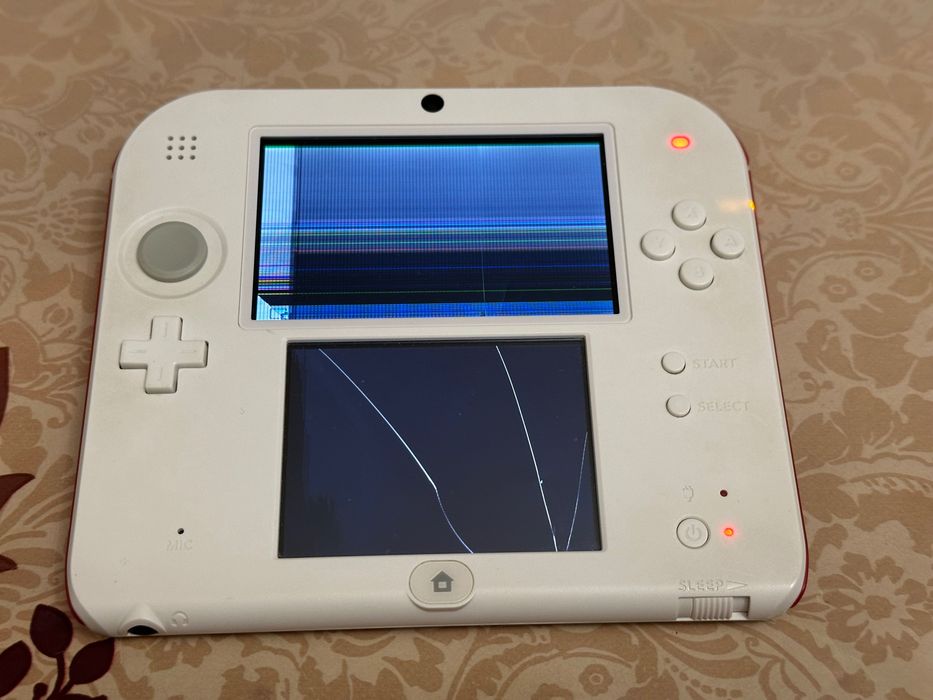 Nintendo 2DS конзола