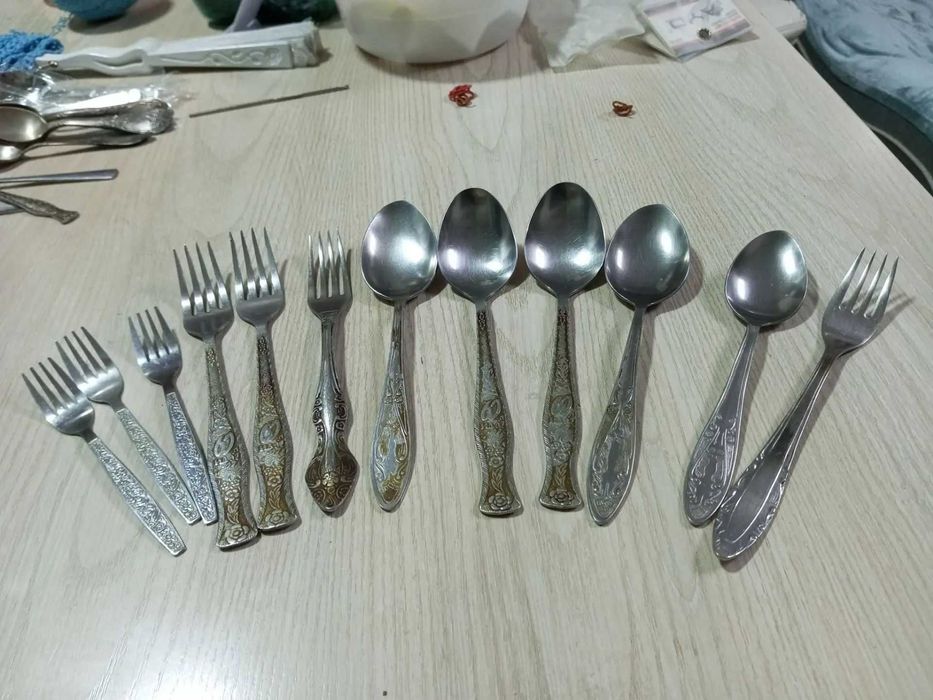 Столовые приборы бу, вразнобой