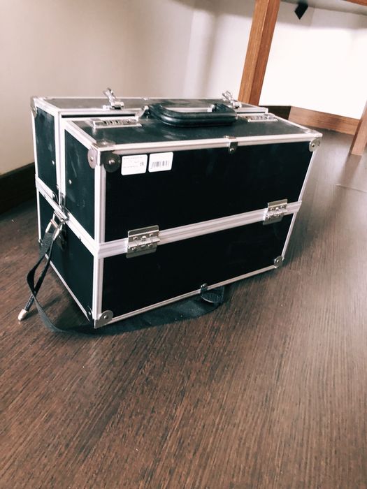 Чемоданчик для косметики, профессиональный