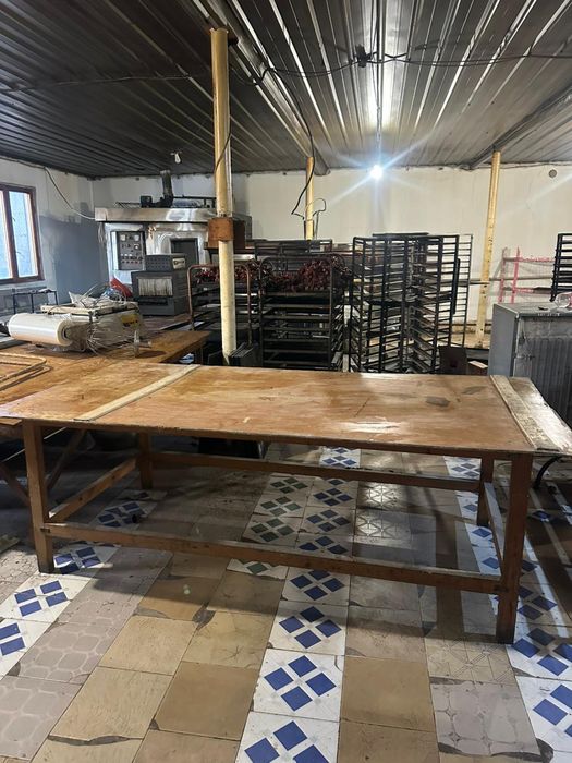 Кулинарный стол и противени Продается