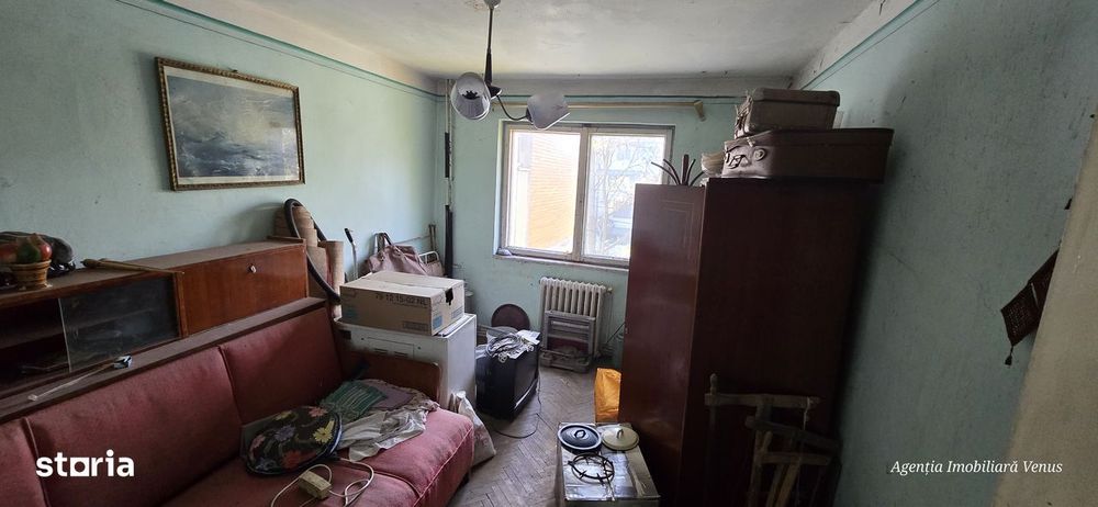 Apartament 3 camere la str.Primaverii